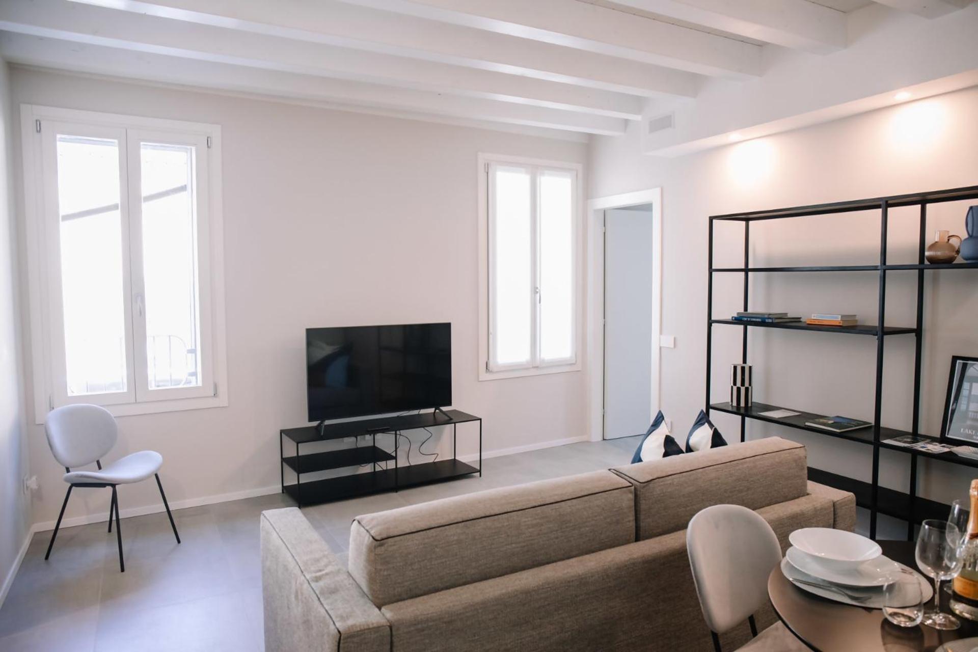 Apartment Elegant Beige 5 Minutes From The